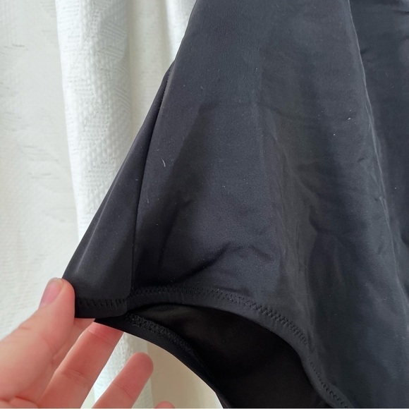 NWT Victoria’s Secret The Plunge One Piece Swimsuit in Black size Large - Picture 4 of 12